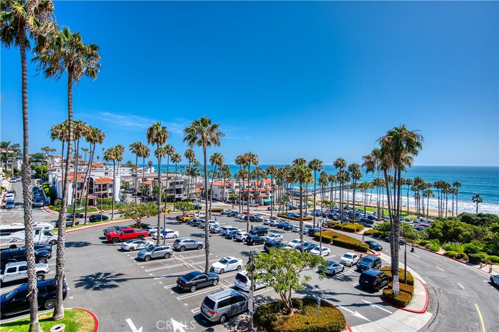 405 Avenida Granada