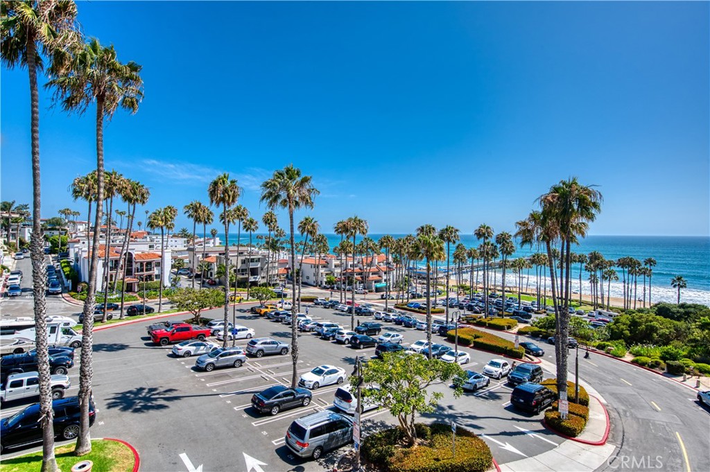 405 Avenida Granada