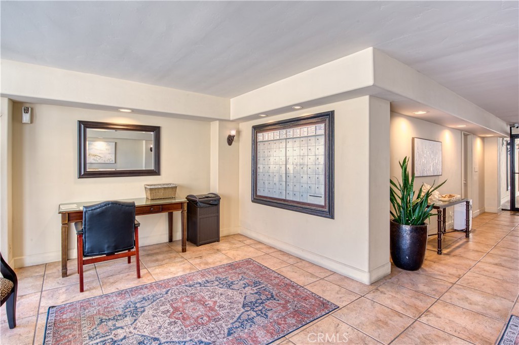 405 Avenida Granada