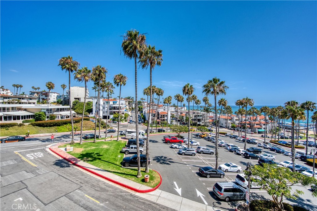 405 Avenida Granada