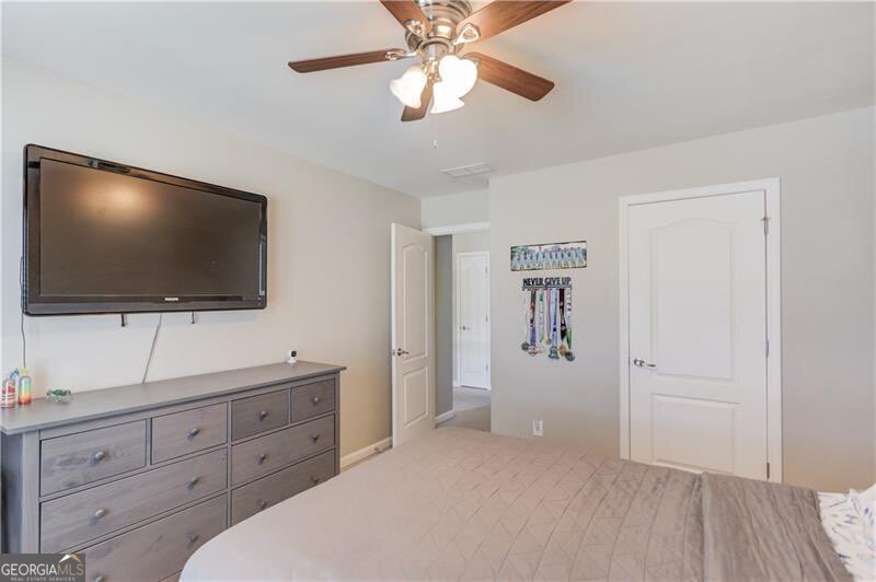4729 Shady Lake Circle
