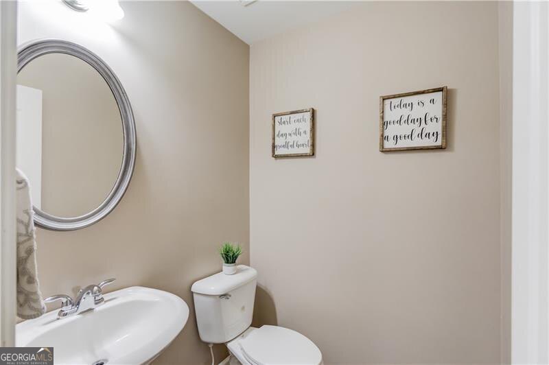 4729 Shady Lake Circle