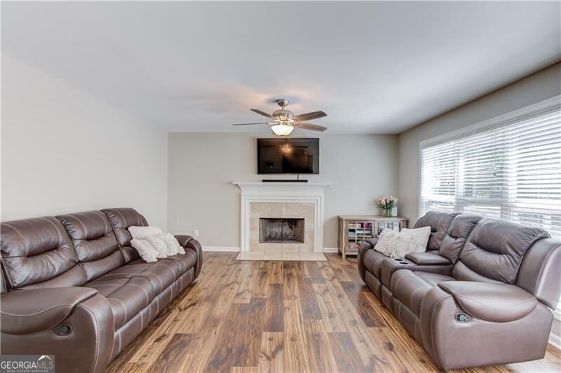 4729 Shady Lake Circle