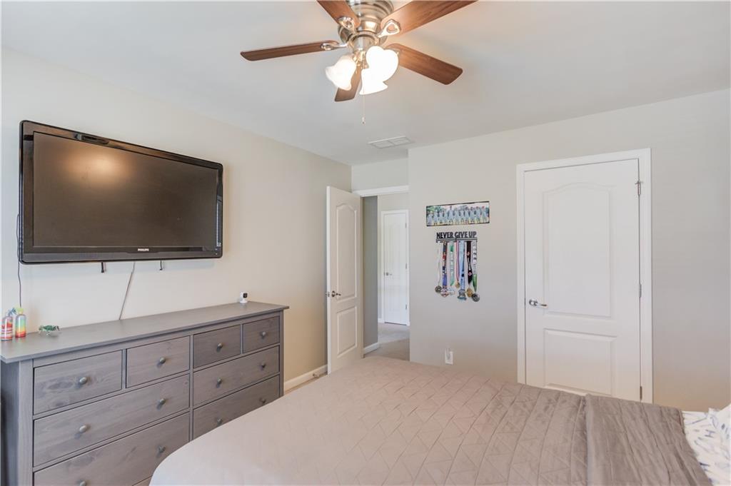4729 Shady Lake Circle