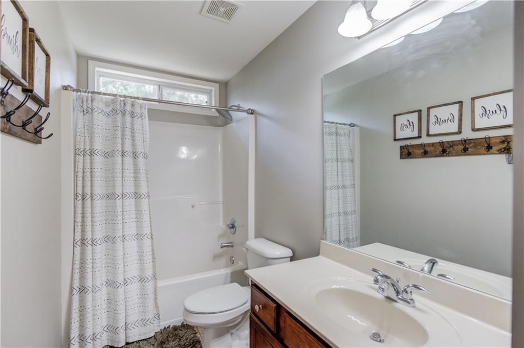 4729 Shady Lake Circle