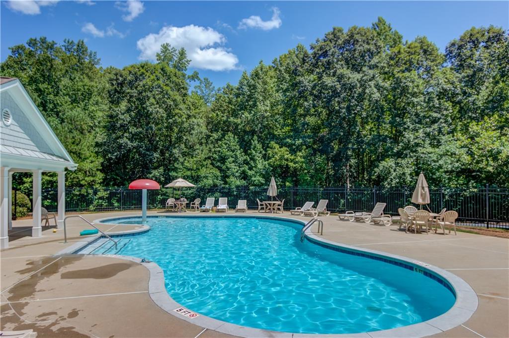 4729 Shady Lake Circle
