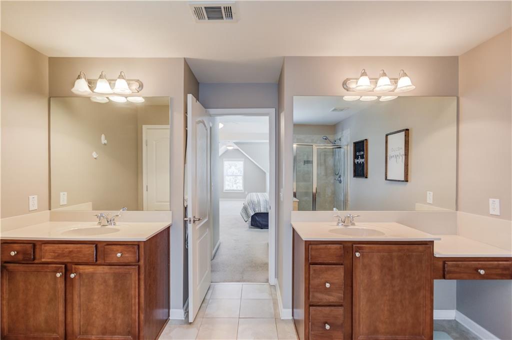 4729 Shady Lake Circle