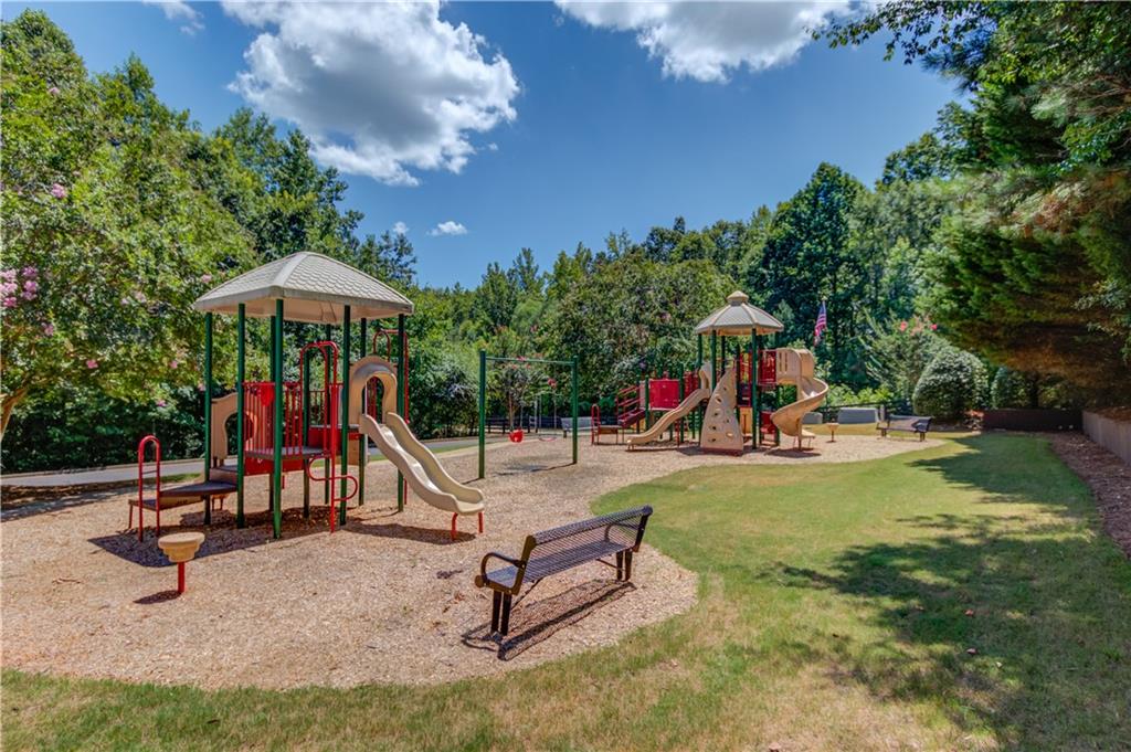 4729 Shady Lake Circle