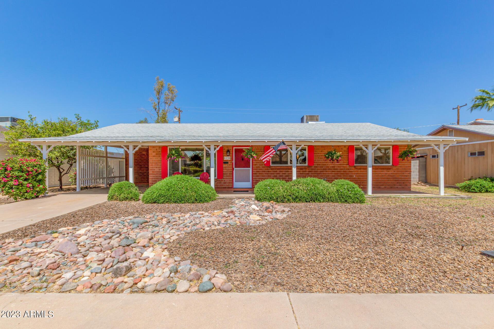 8120 E WELDON Avenue