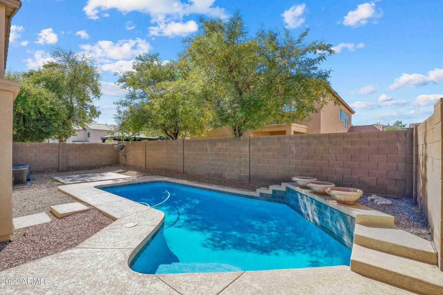 15422 N 169th Lane