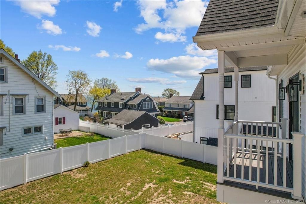 14 Crest Place