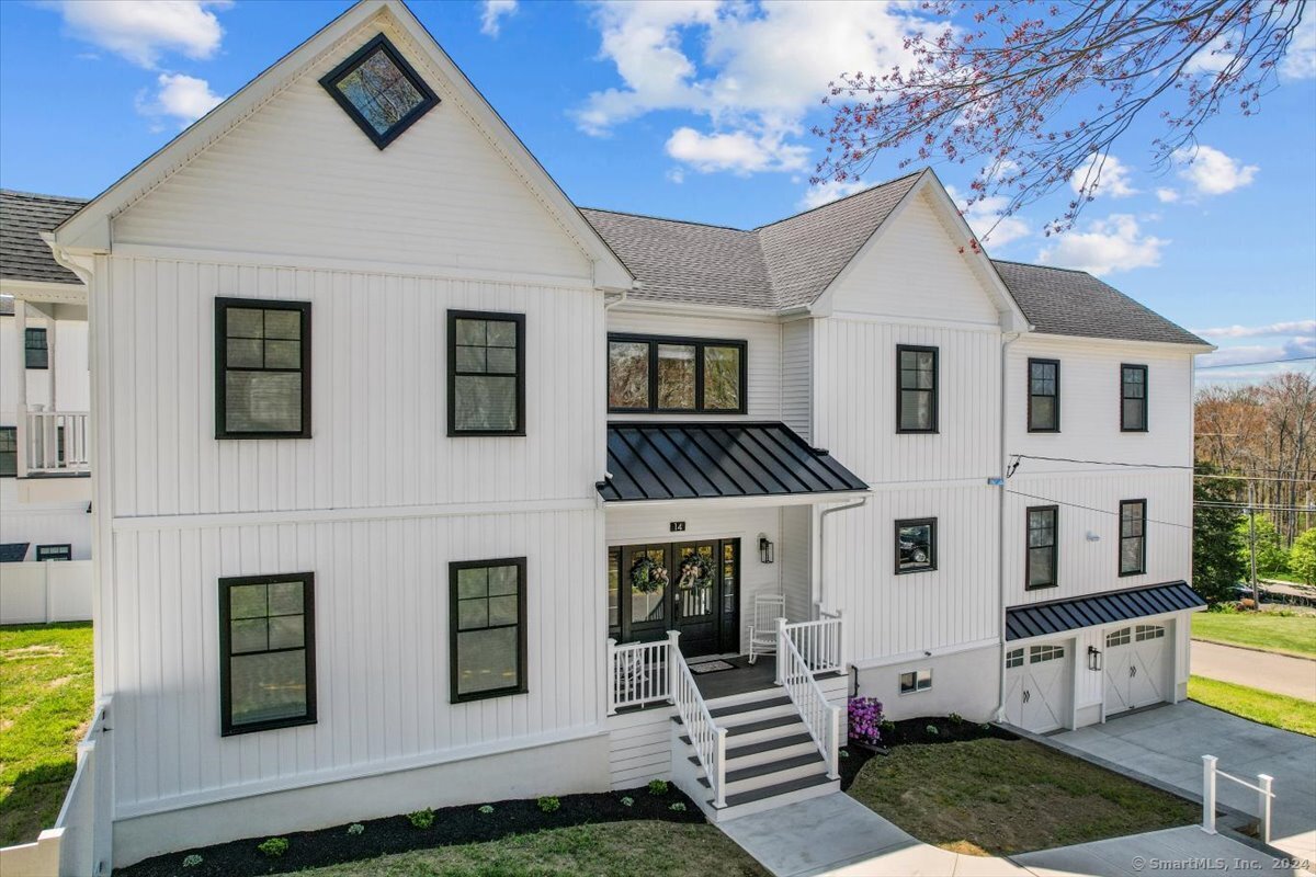 14 Crest Place