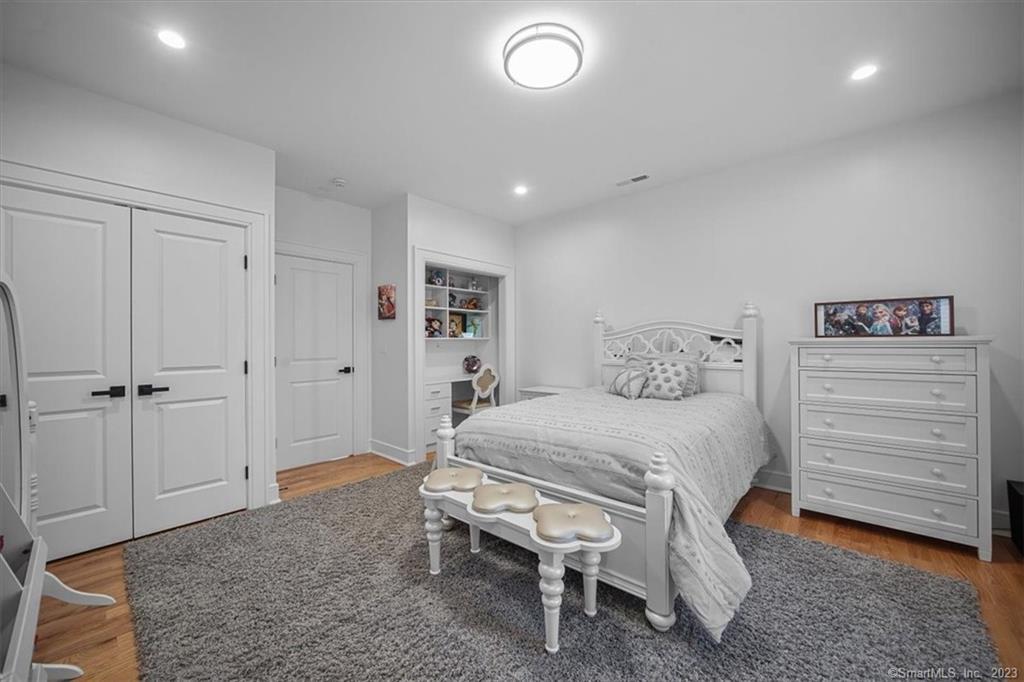 14 Crest Place