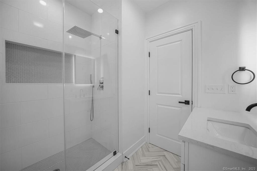 14 Crest Place