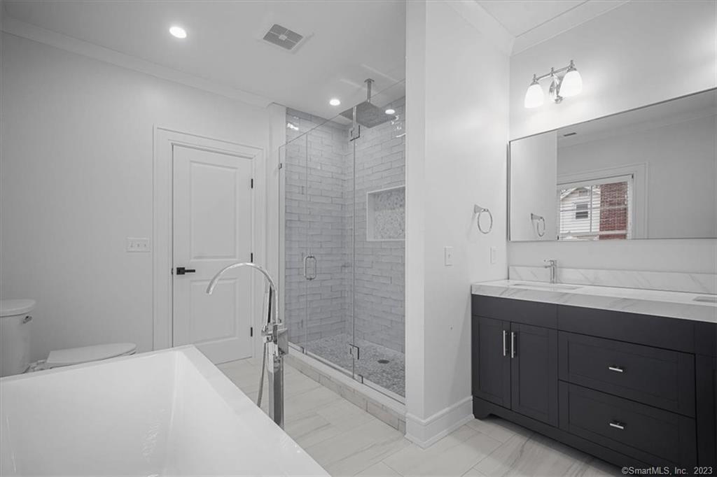 14 Crest Place