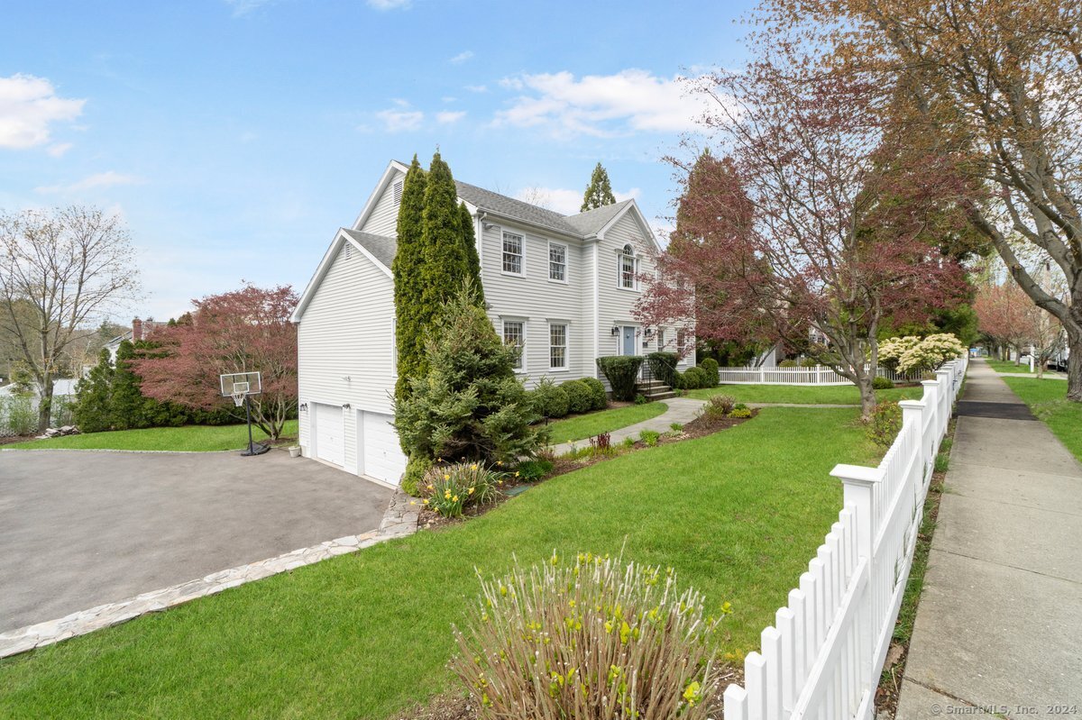 1531 Mill Plain Road