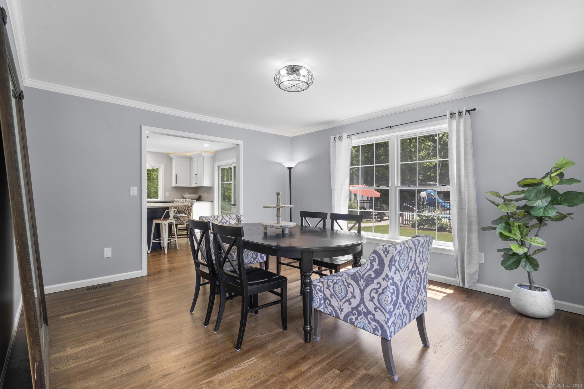10 Avalon Way