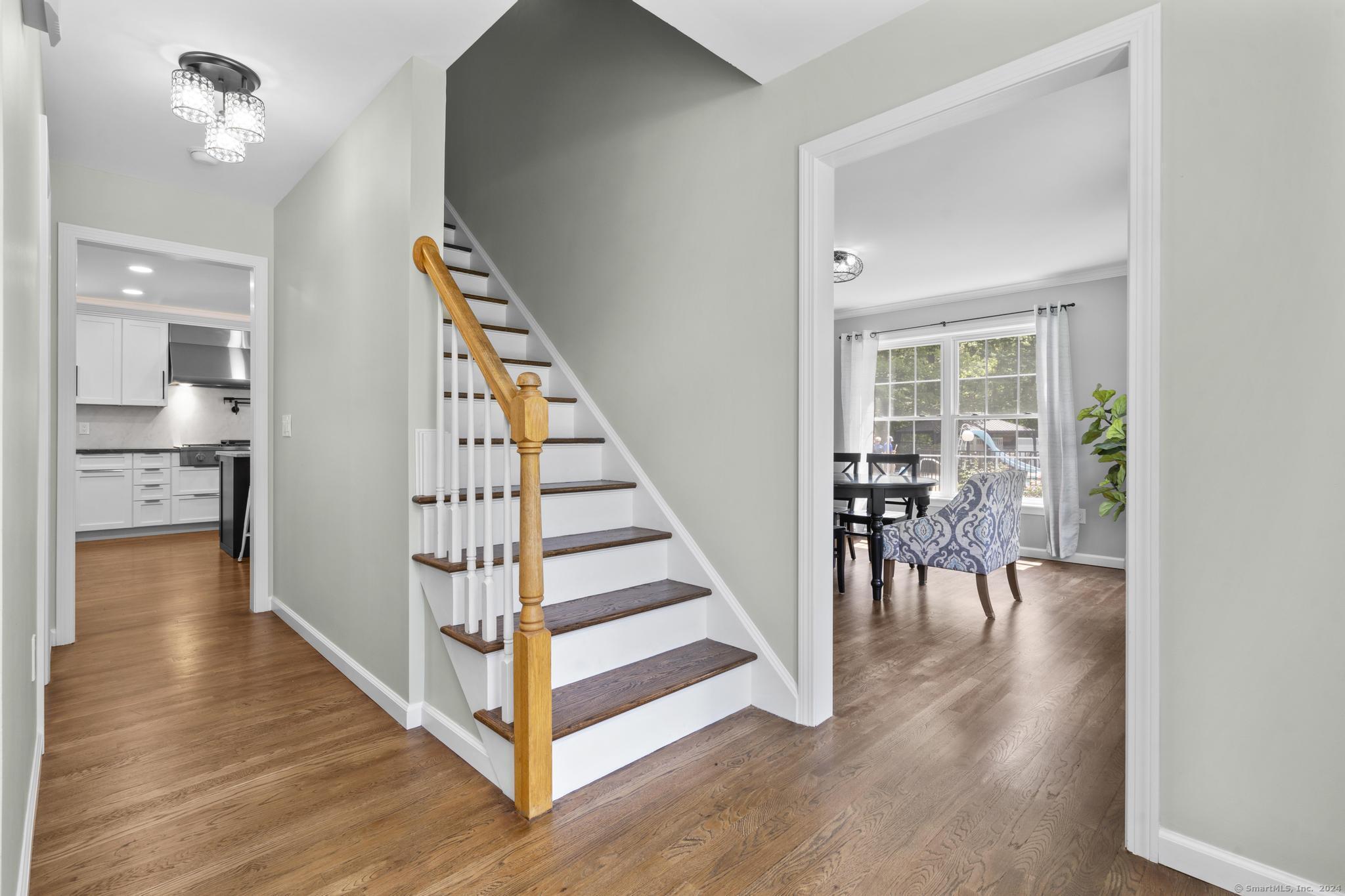 10 Avalon Way