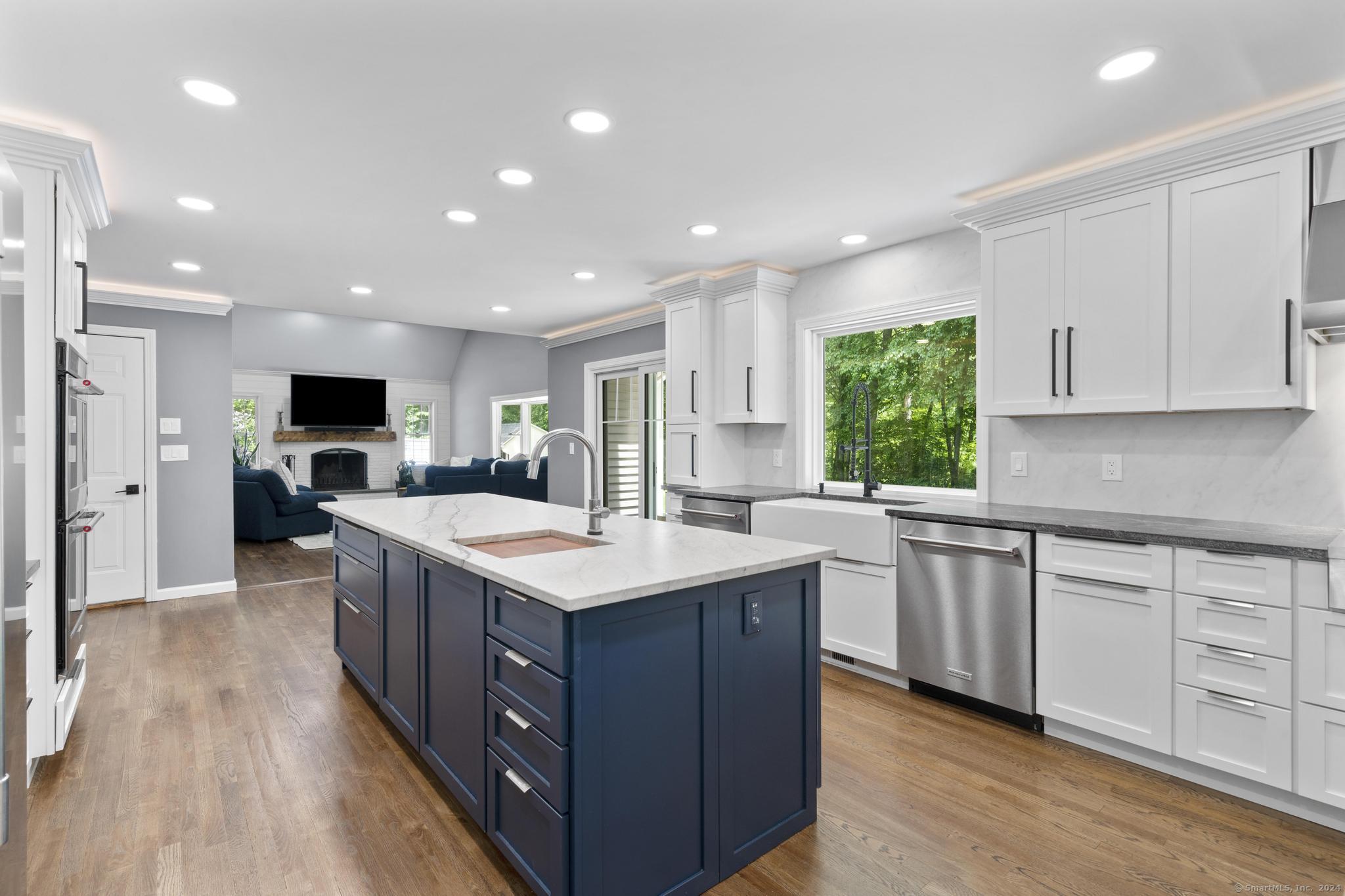 10 Avalon Way