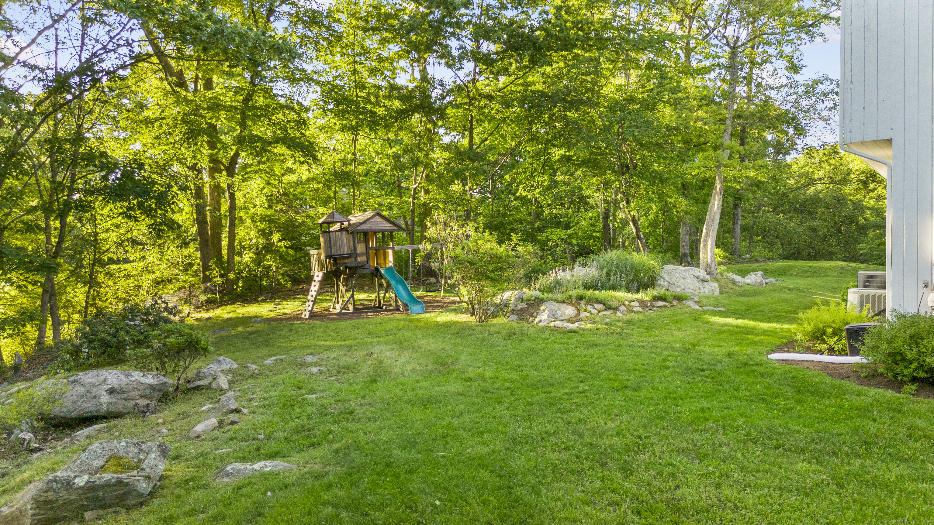 19 Laurel Lake East