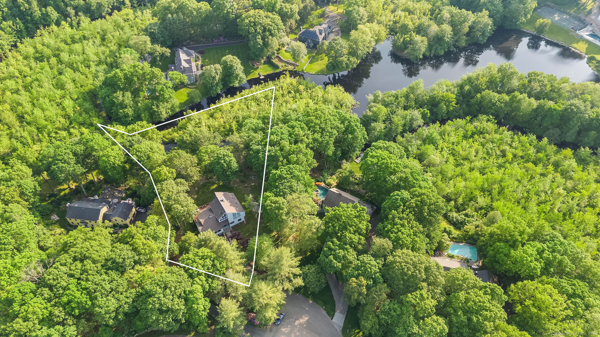 19 Laurel Lake East