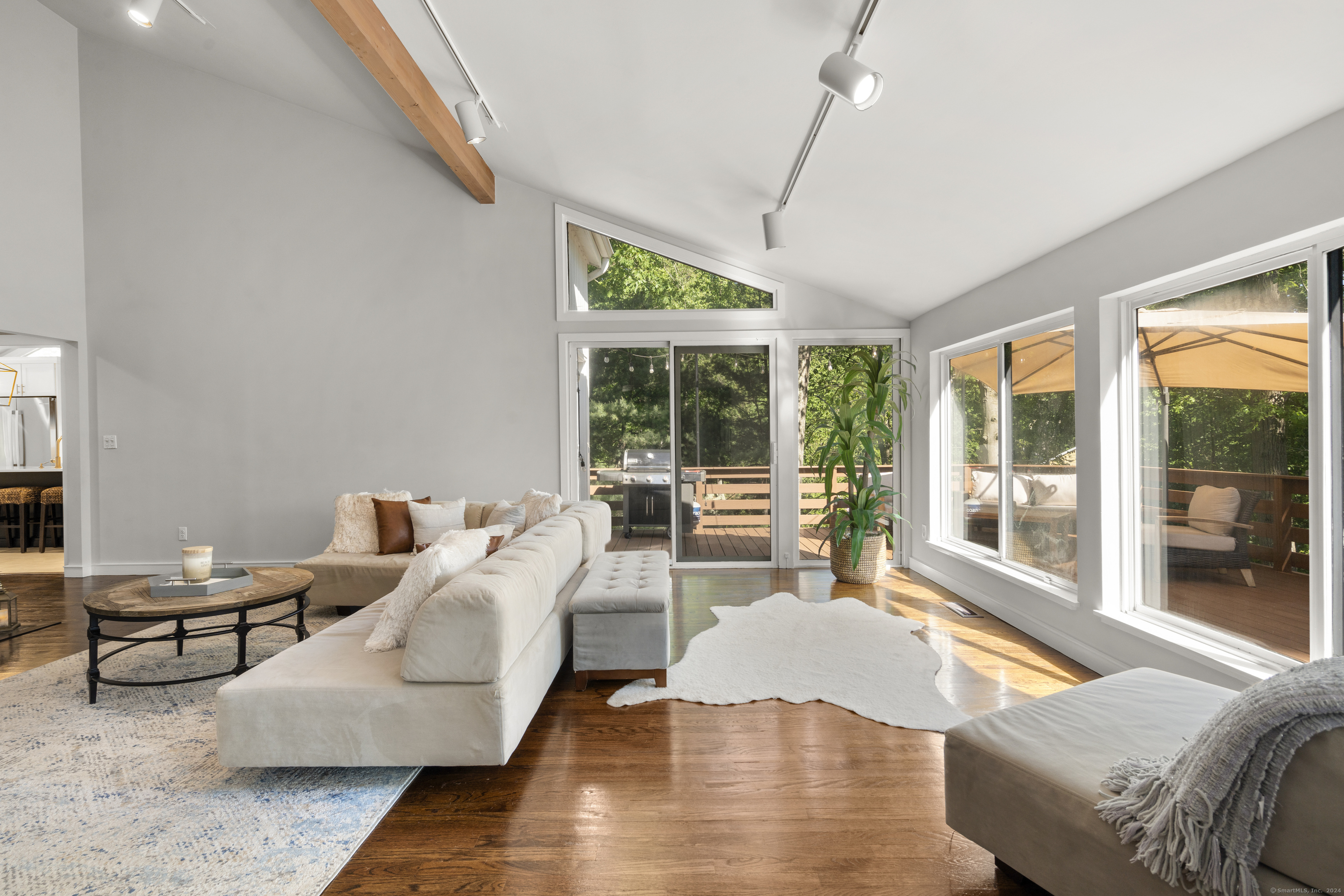 19 Laurel Lake East