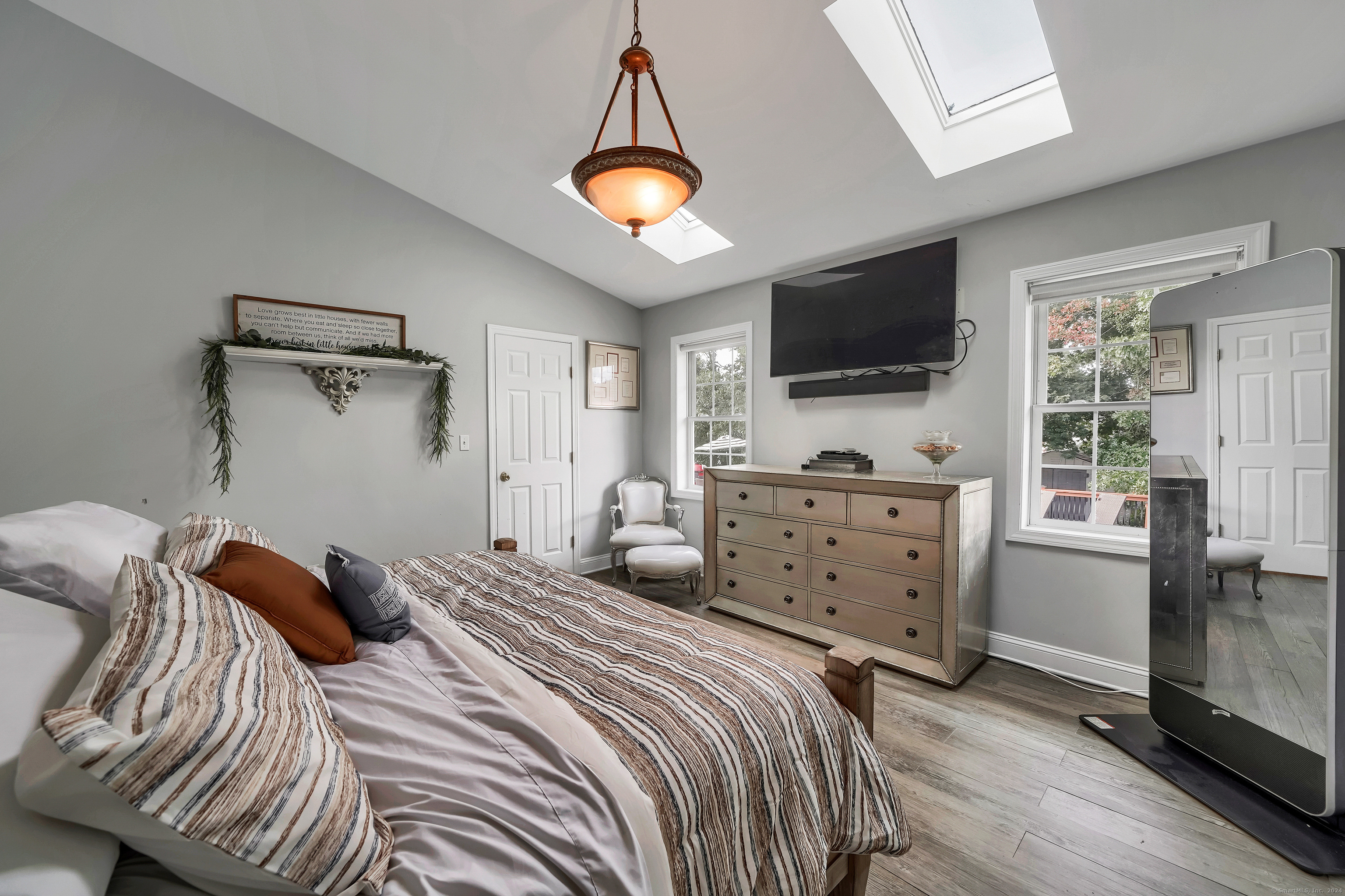110 Meadow View Terrace