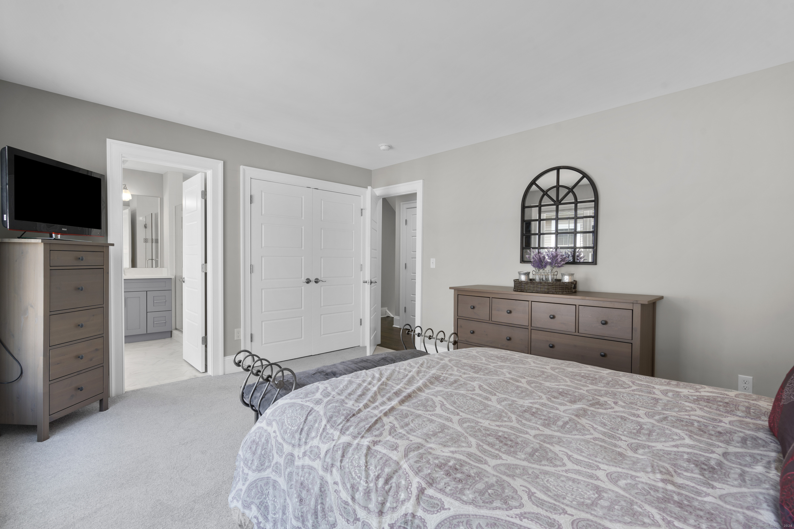 115 Colonial Road 47