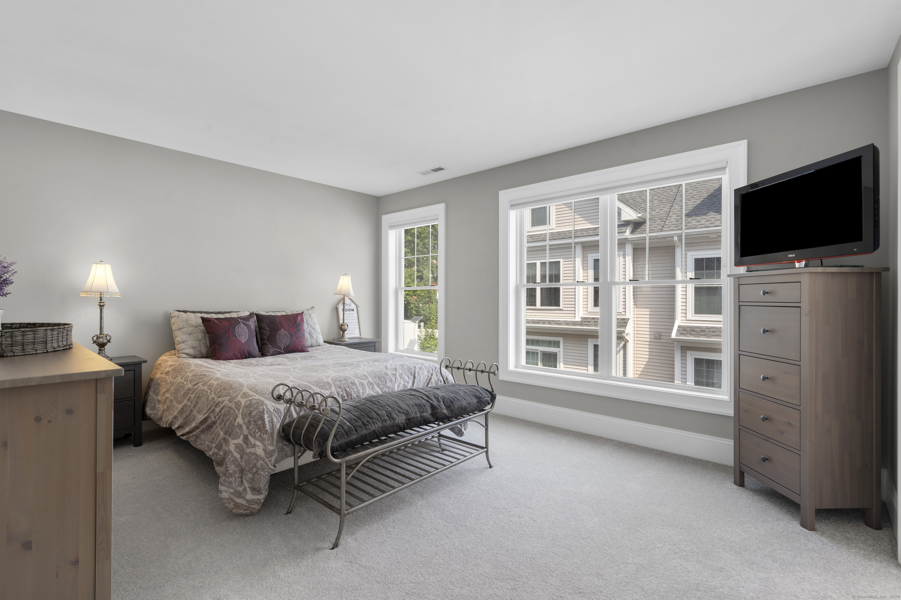 115 Colonial Road 47