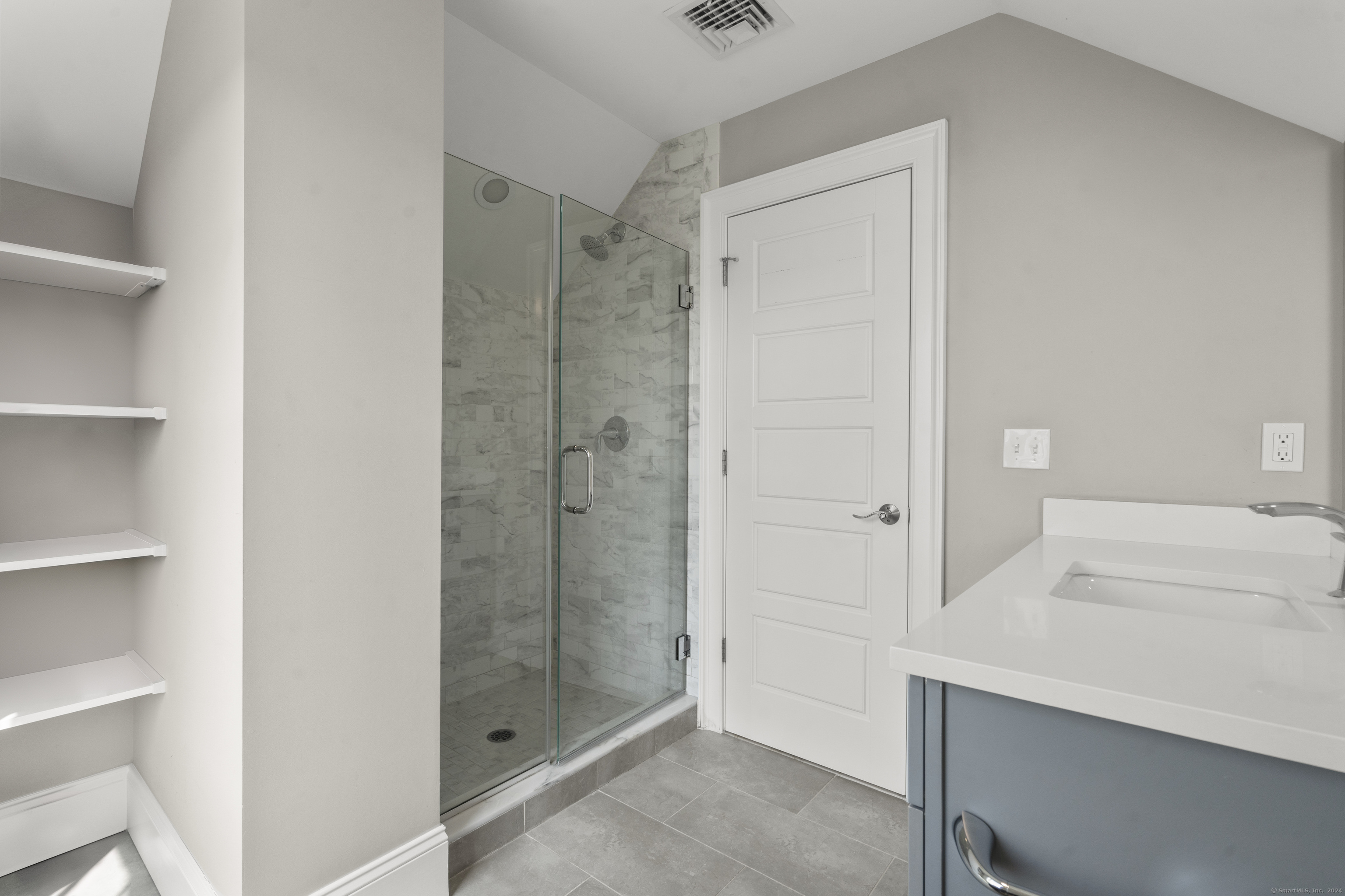 115 Colonial Road 47