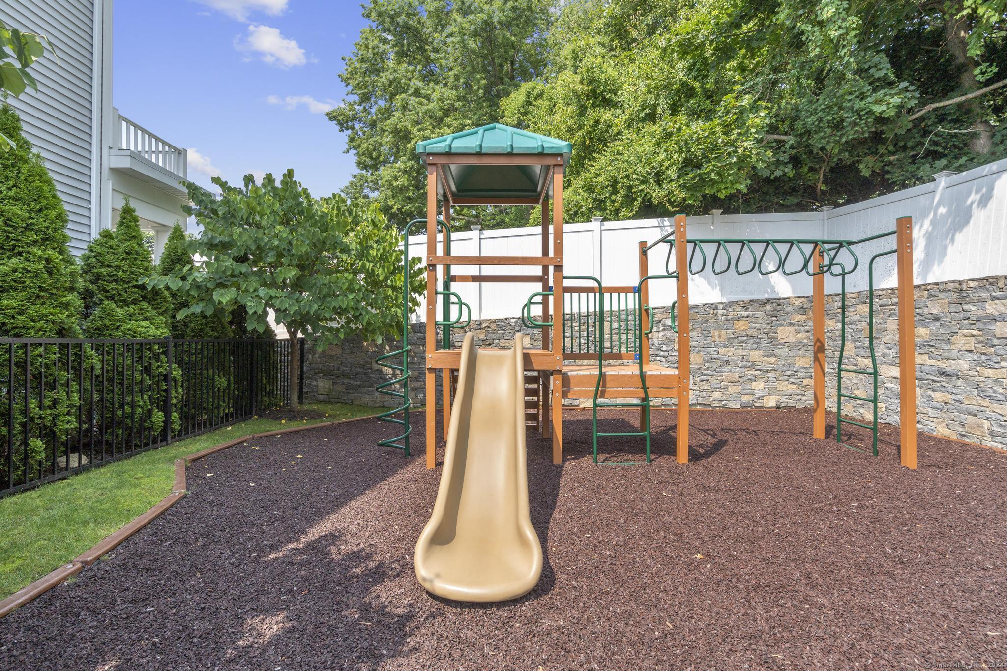 115 Colonial Road 47