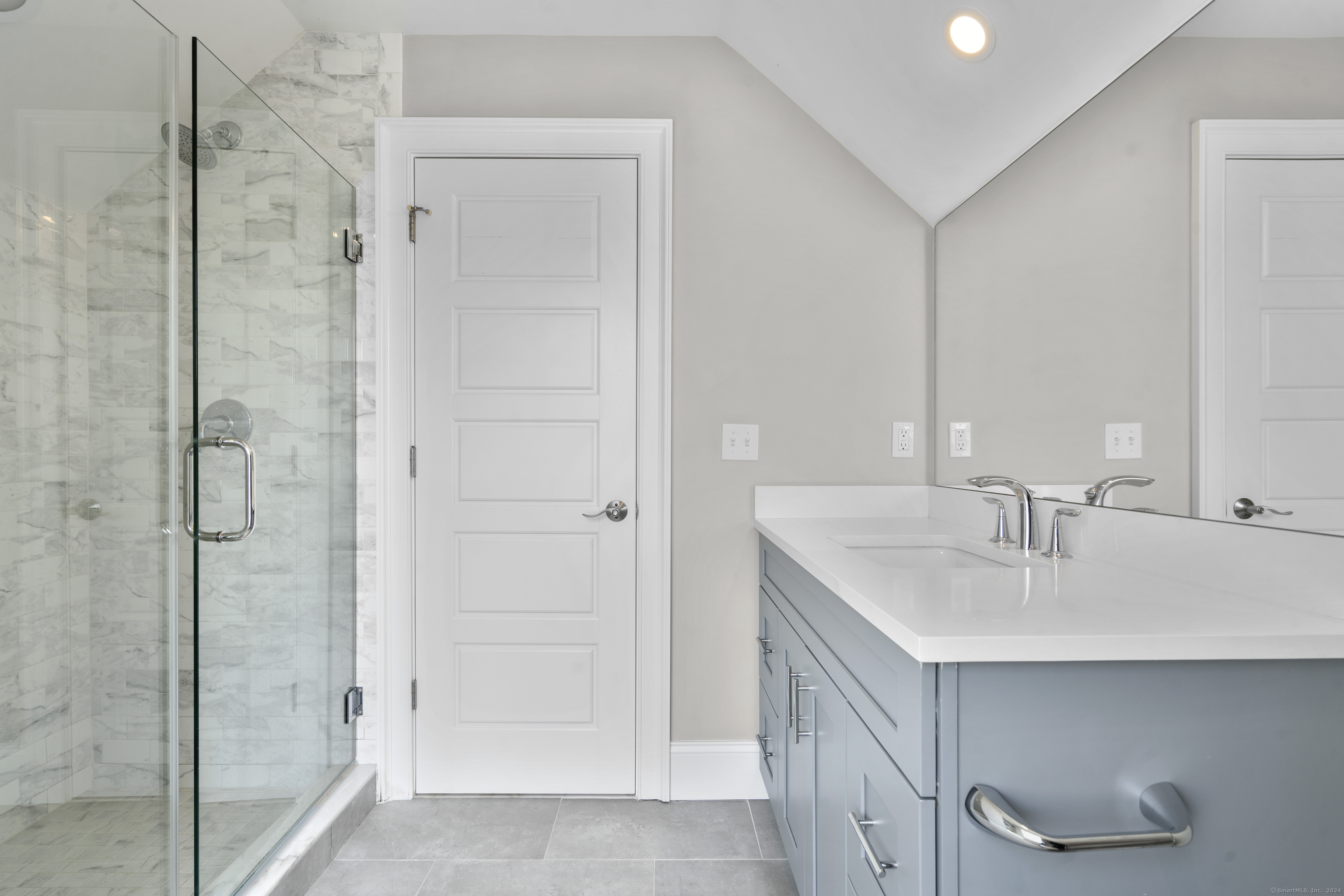 115 Colonial Road 47
