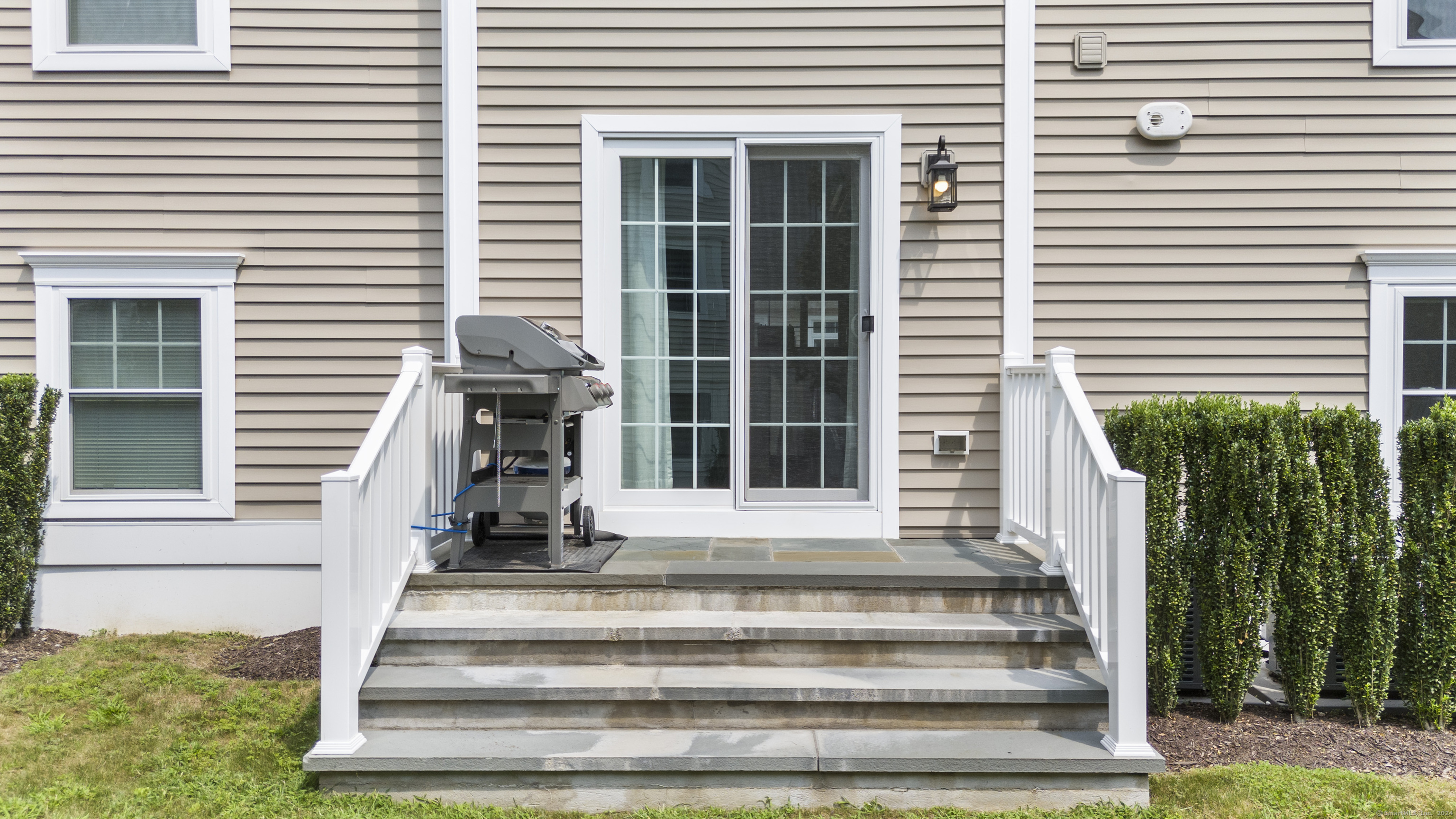 115 Colonial Road 47