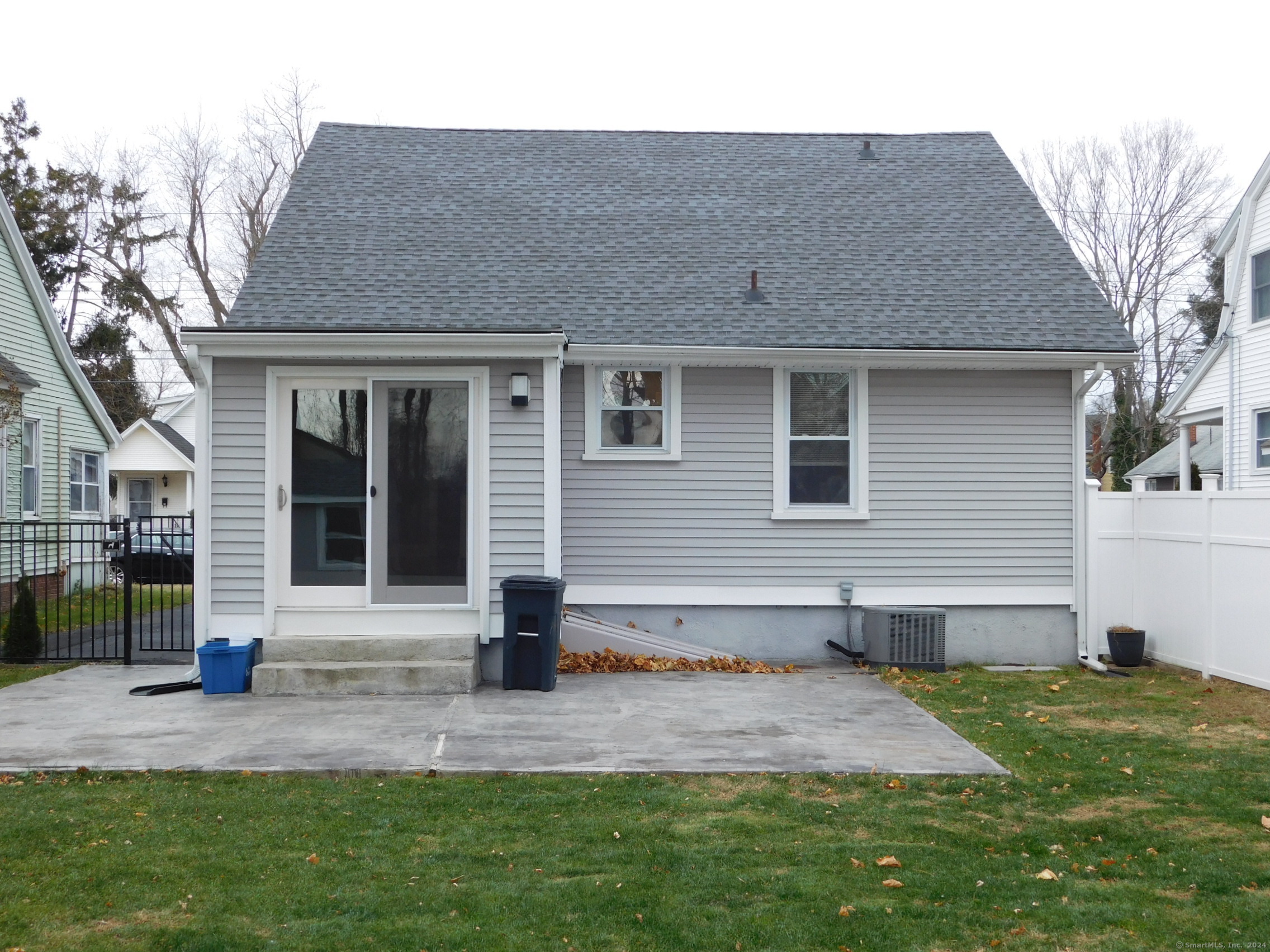 25 Deerfield Street