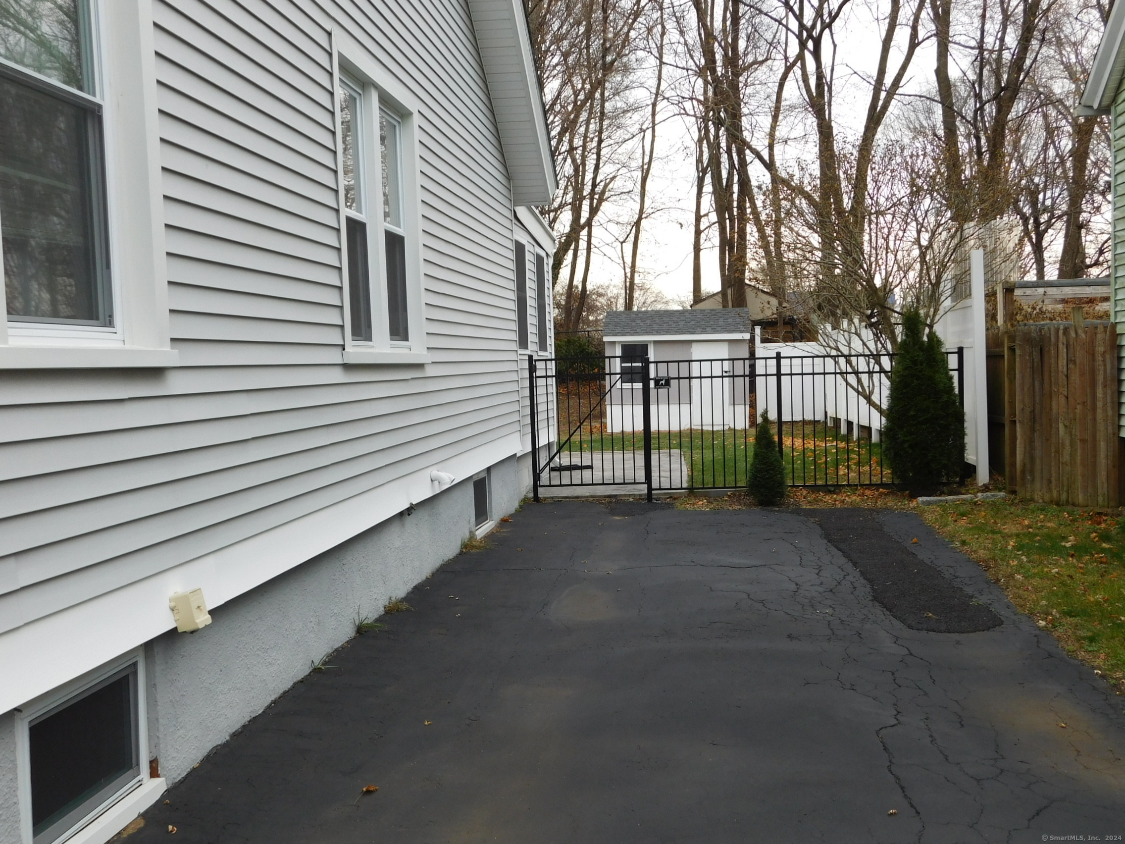 25 Deerfield Street