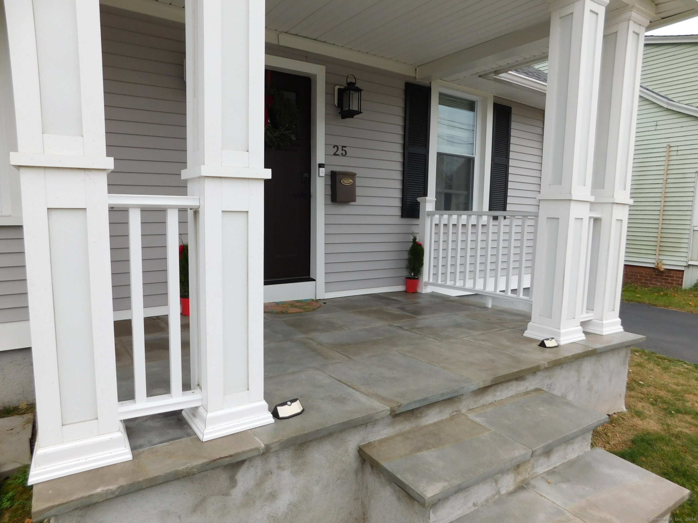 25 Deerfield Street