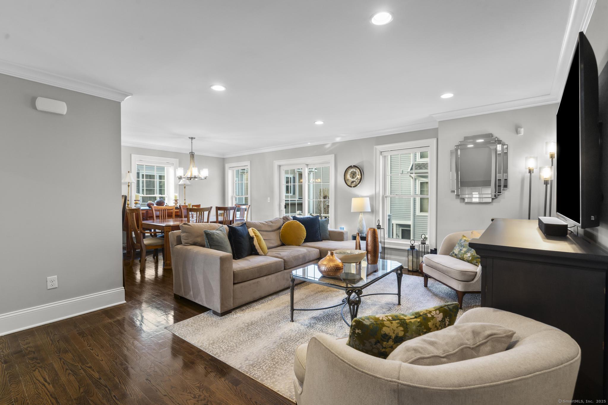 115 Colonial Road 65
