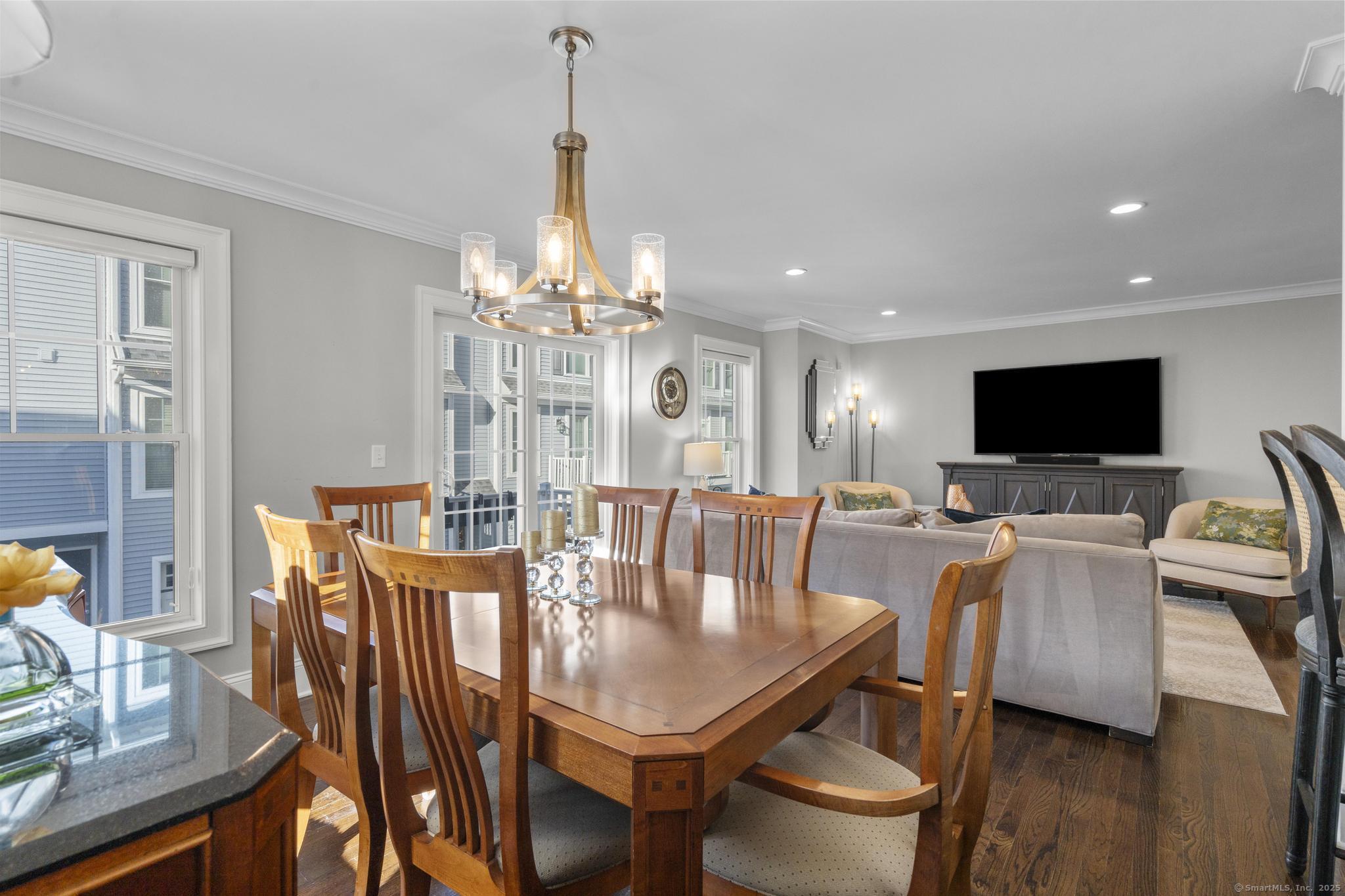 115 Colonial Road 65