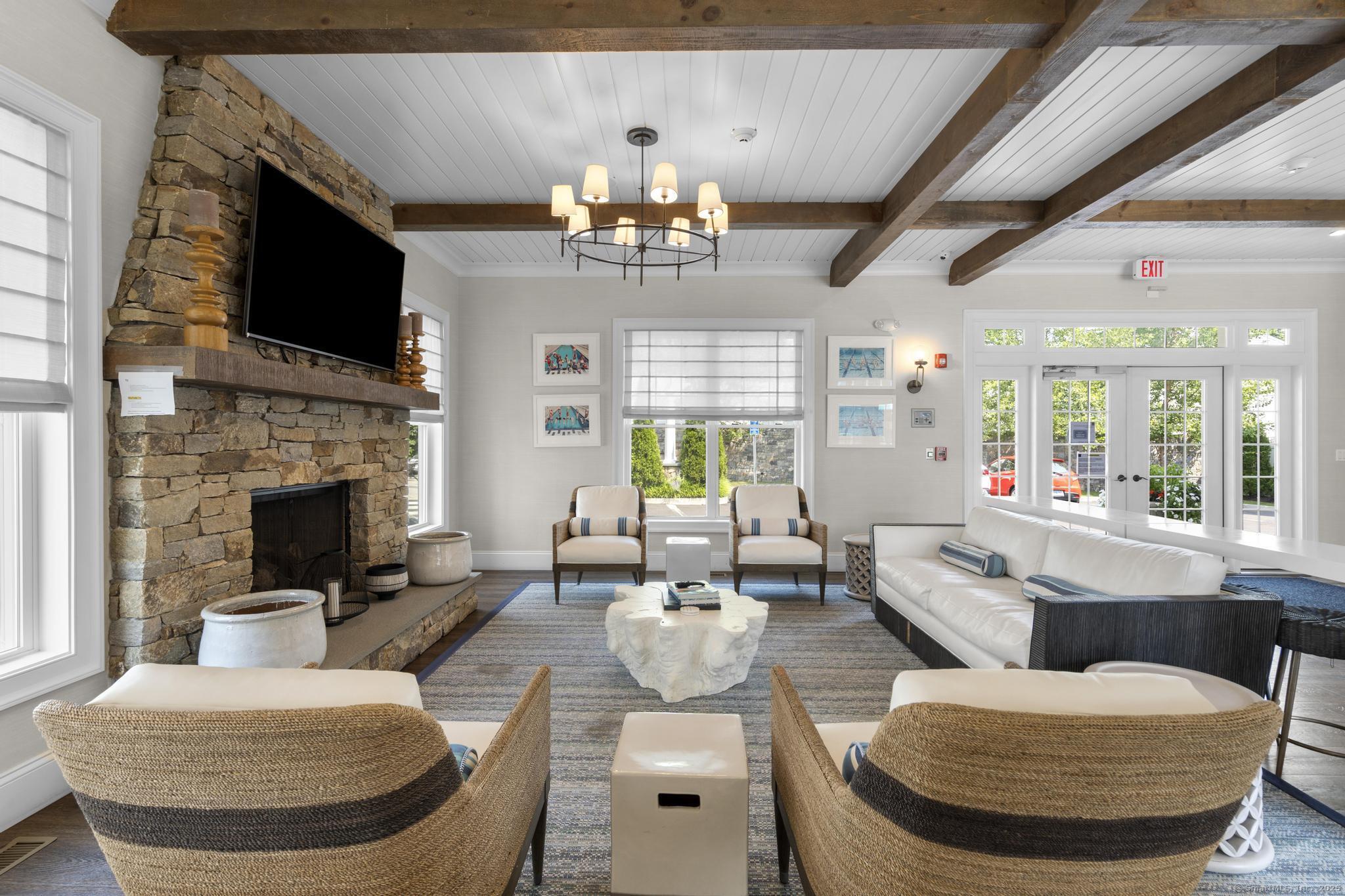 115 Colonial Road 65