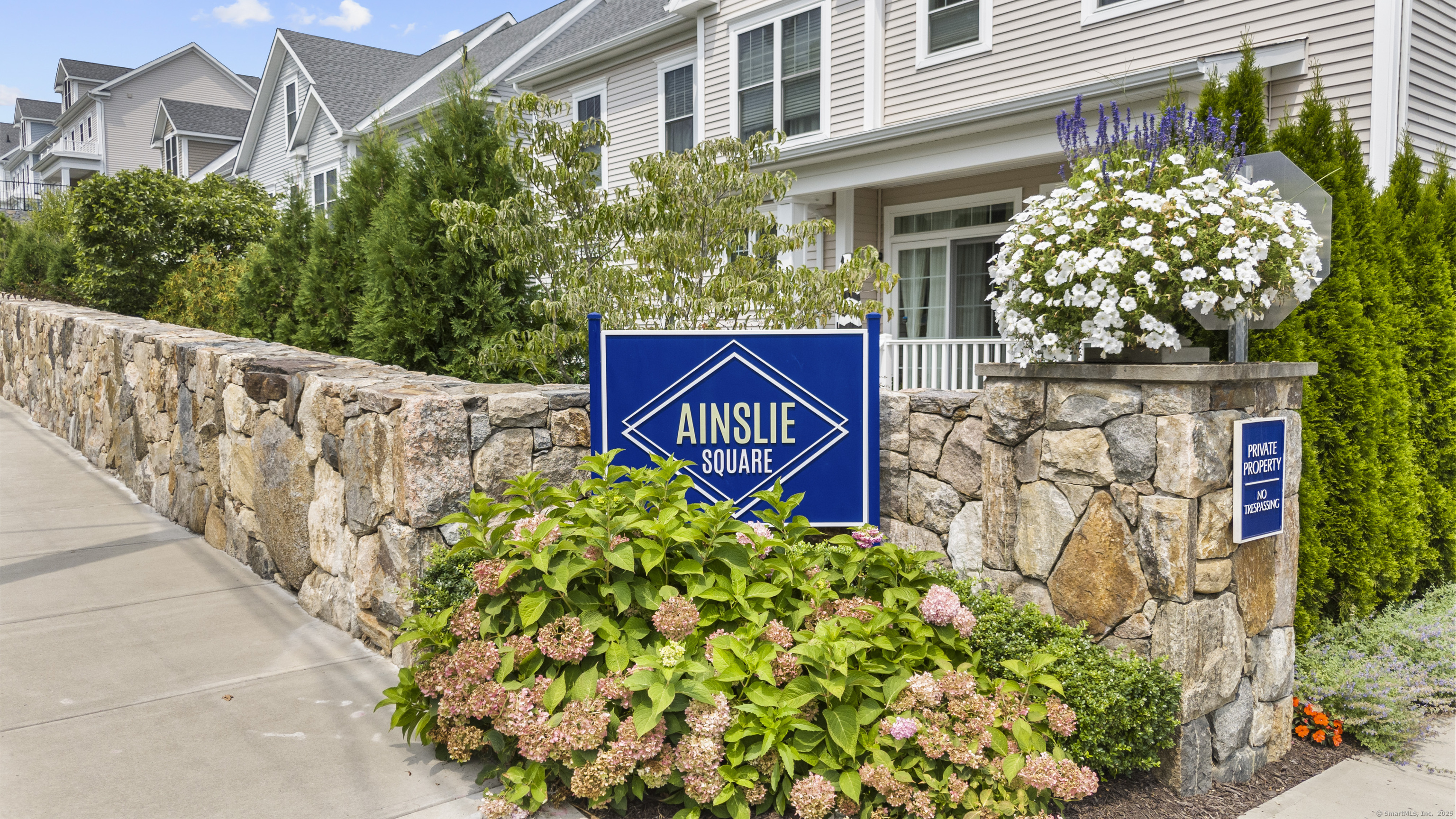 115 Colonial Road 65