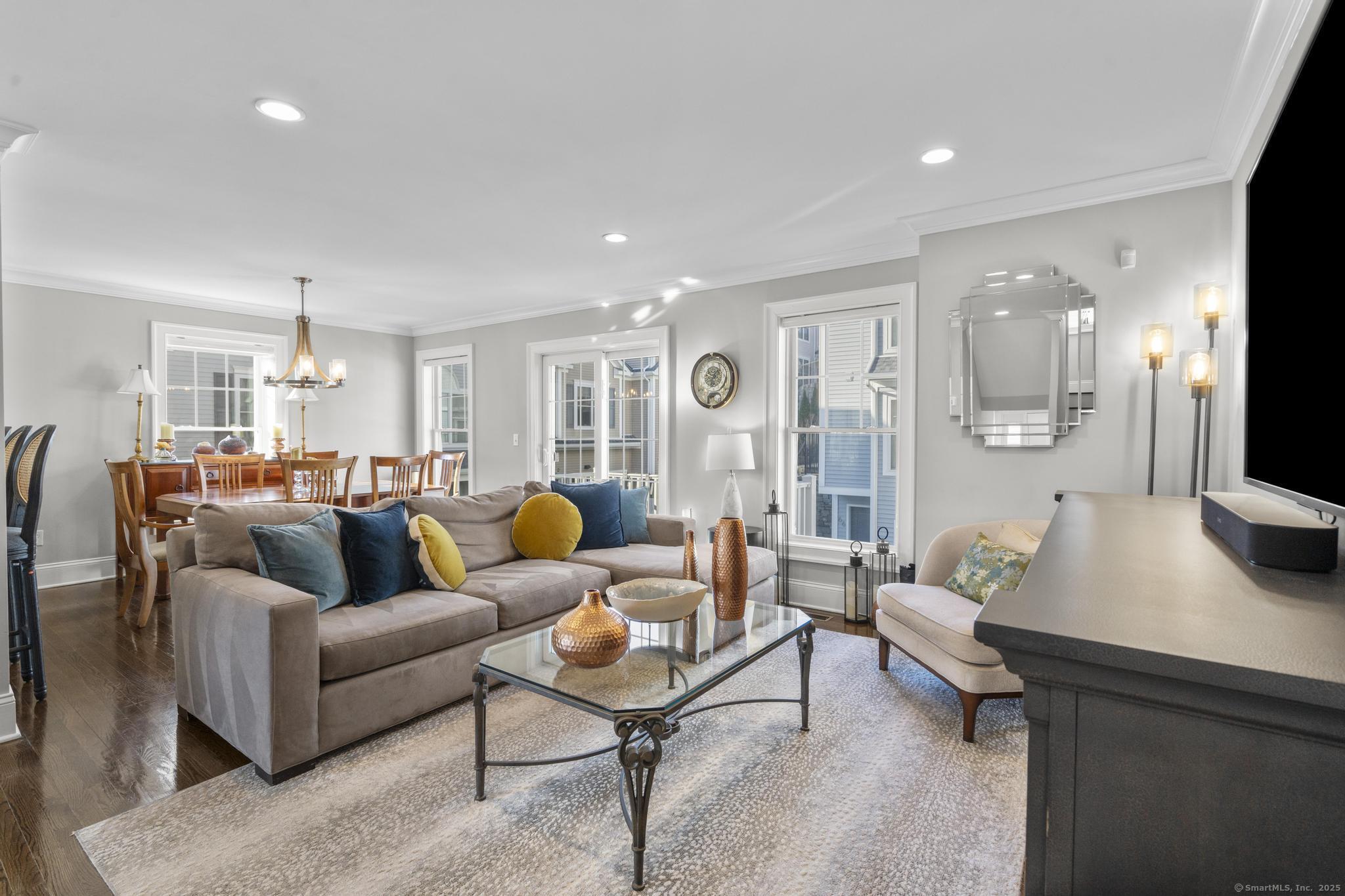 115 Colonial Road 65