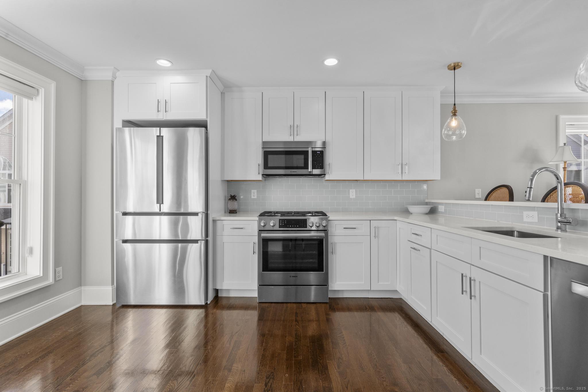 115 Colonial Road 65