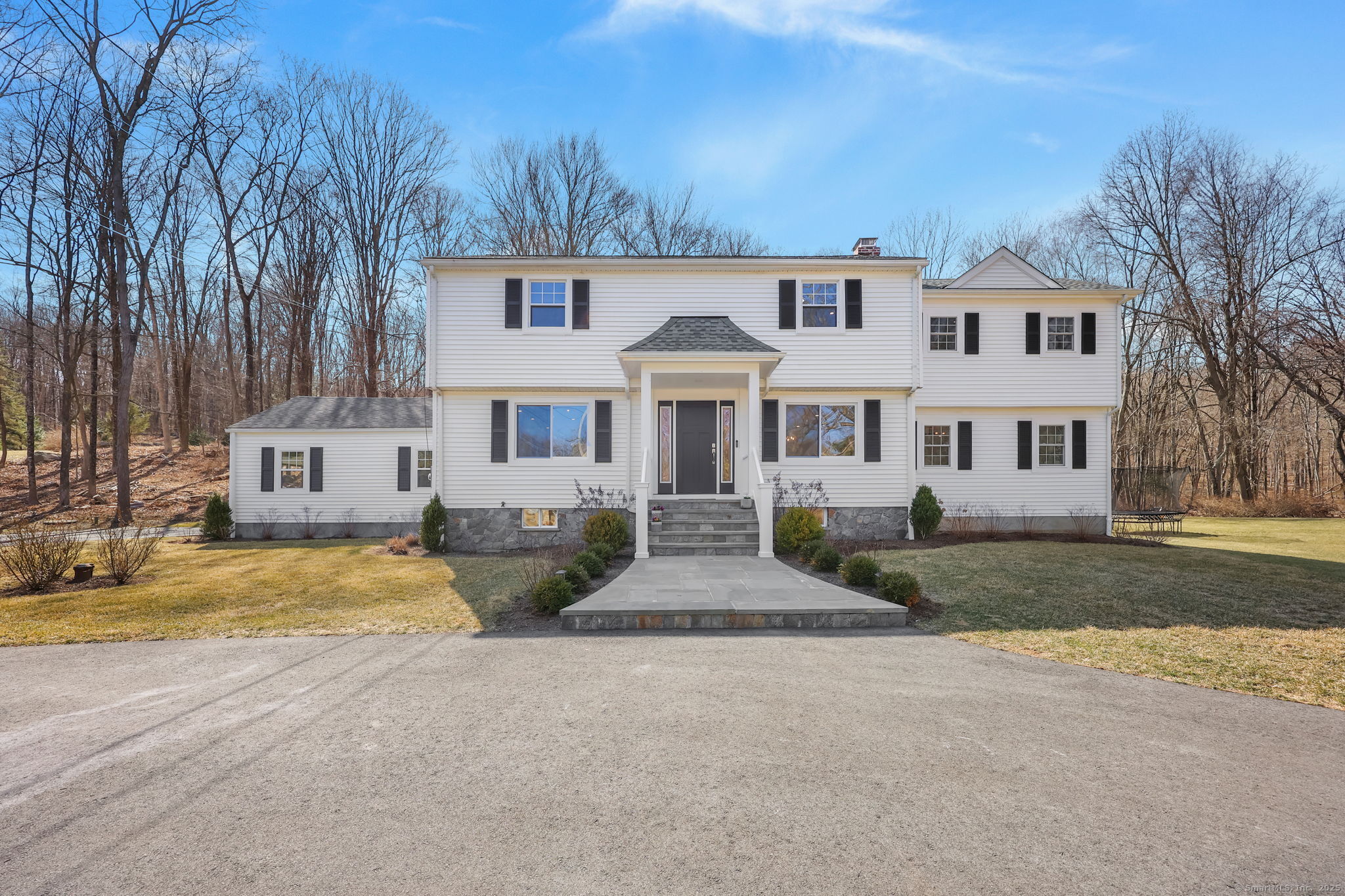 33 Great Meadow Road