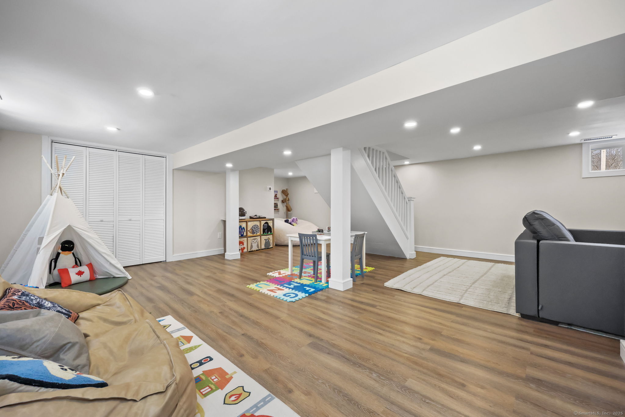 33 Great Meadow Road