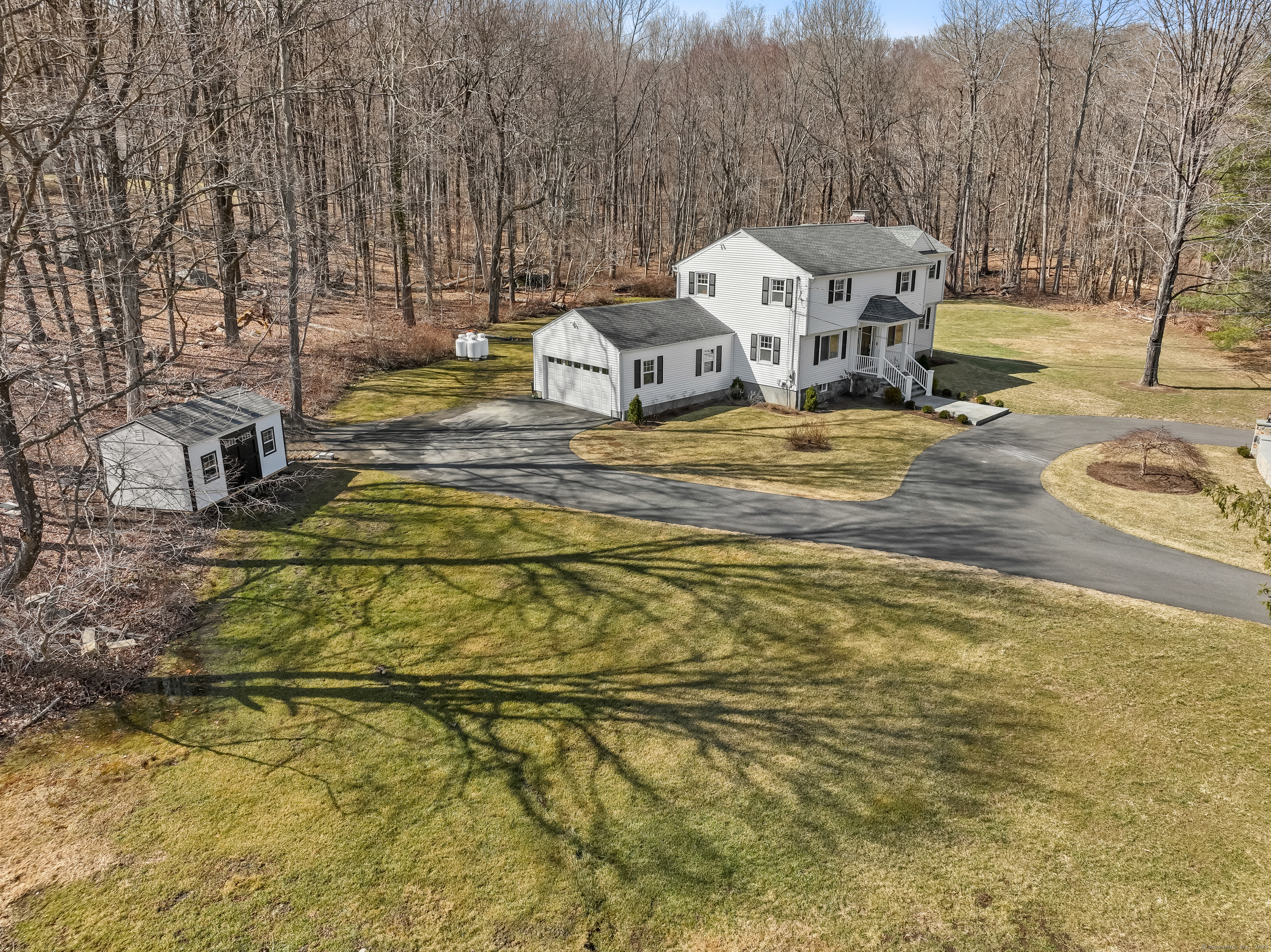 33 Great Meadow Road