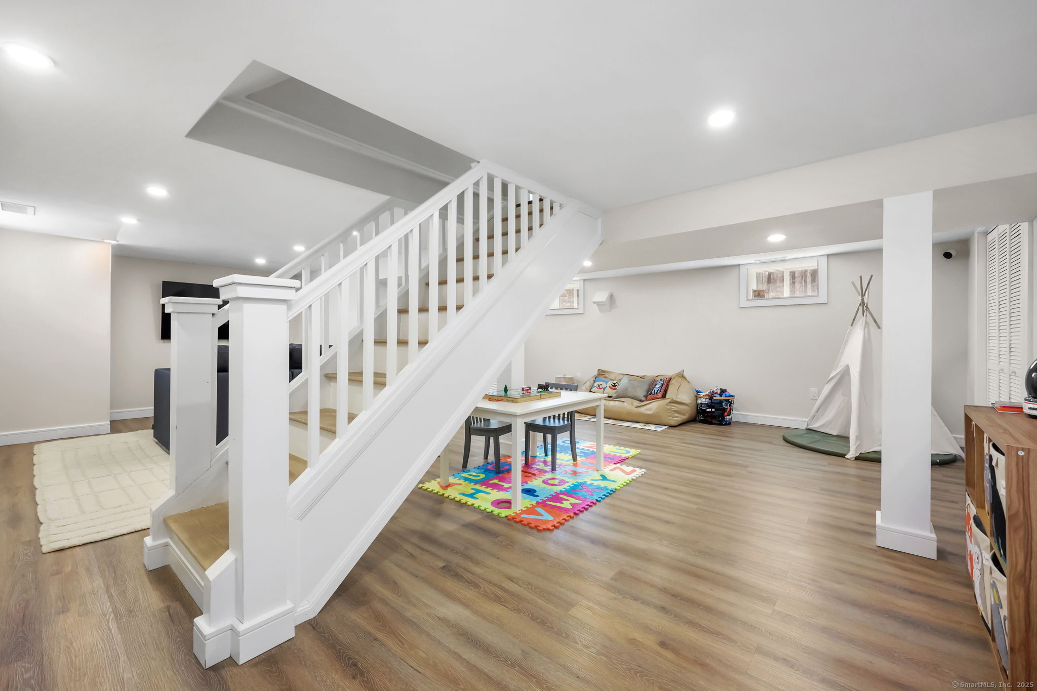 33 Great Meadow Road