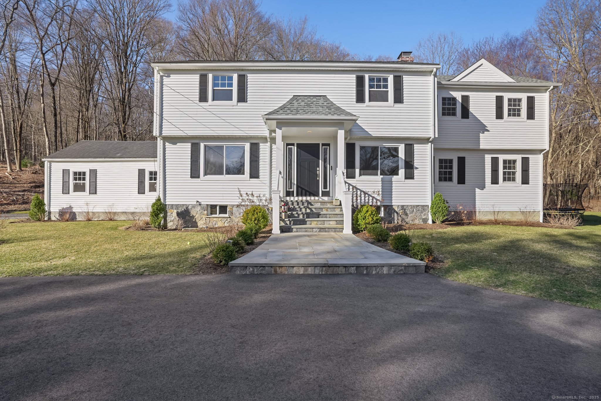 33 Great Meadow Road