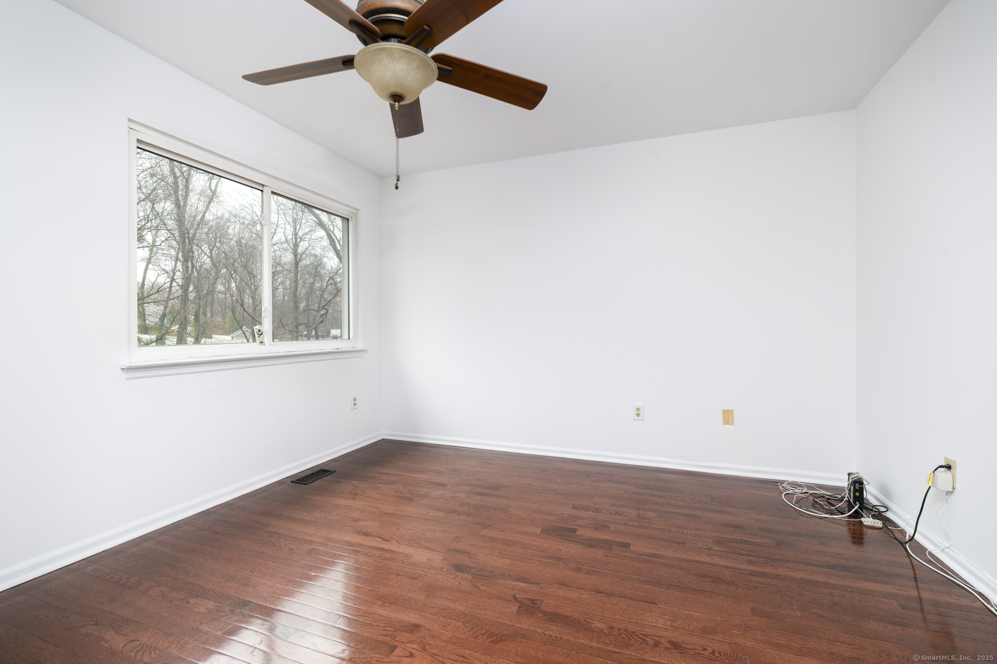 100 Wolfpit Avenue APT 25