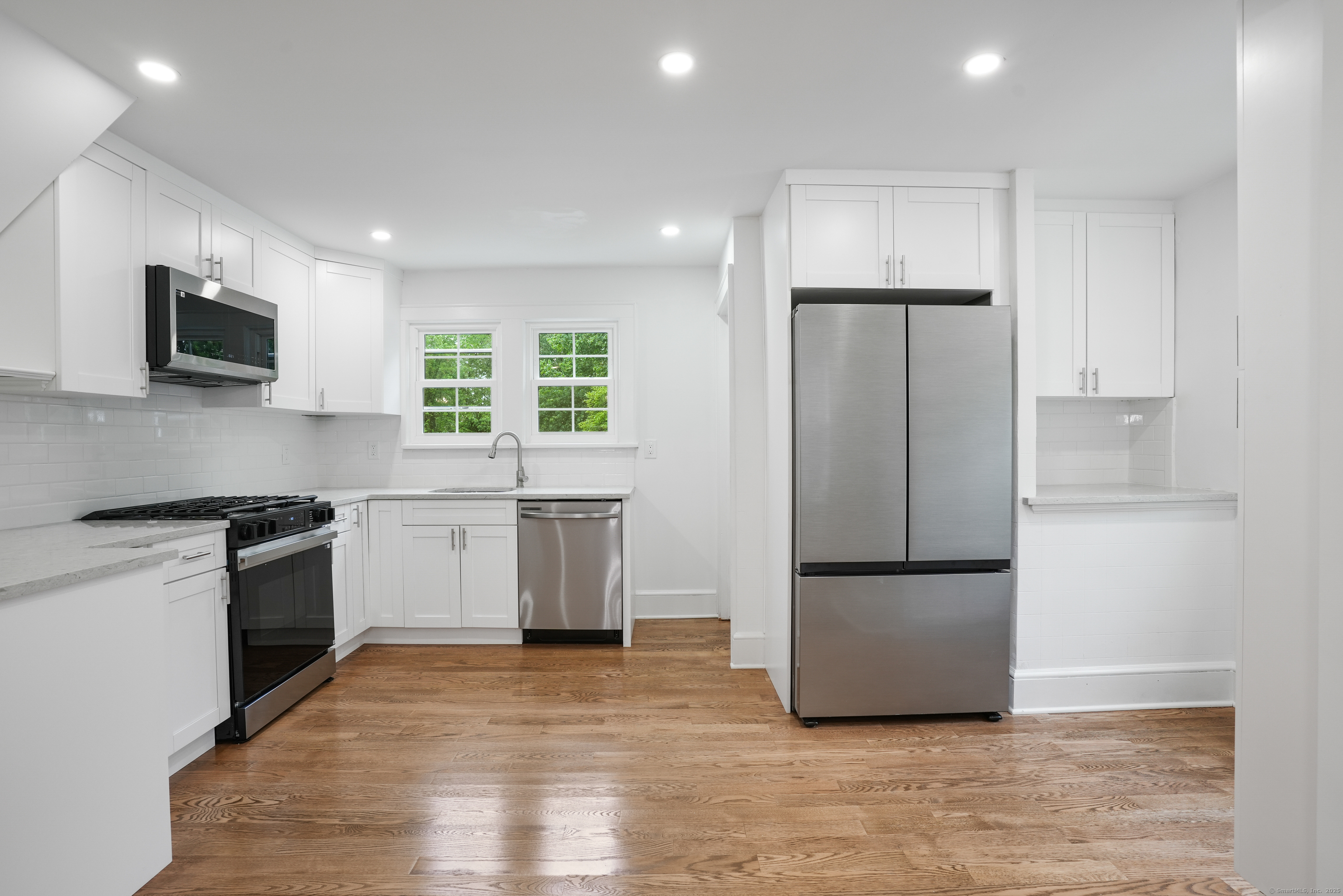 259 White Plains Road