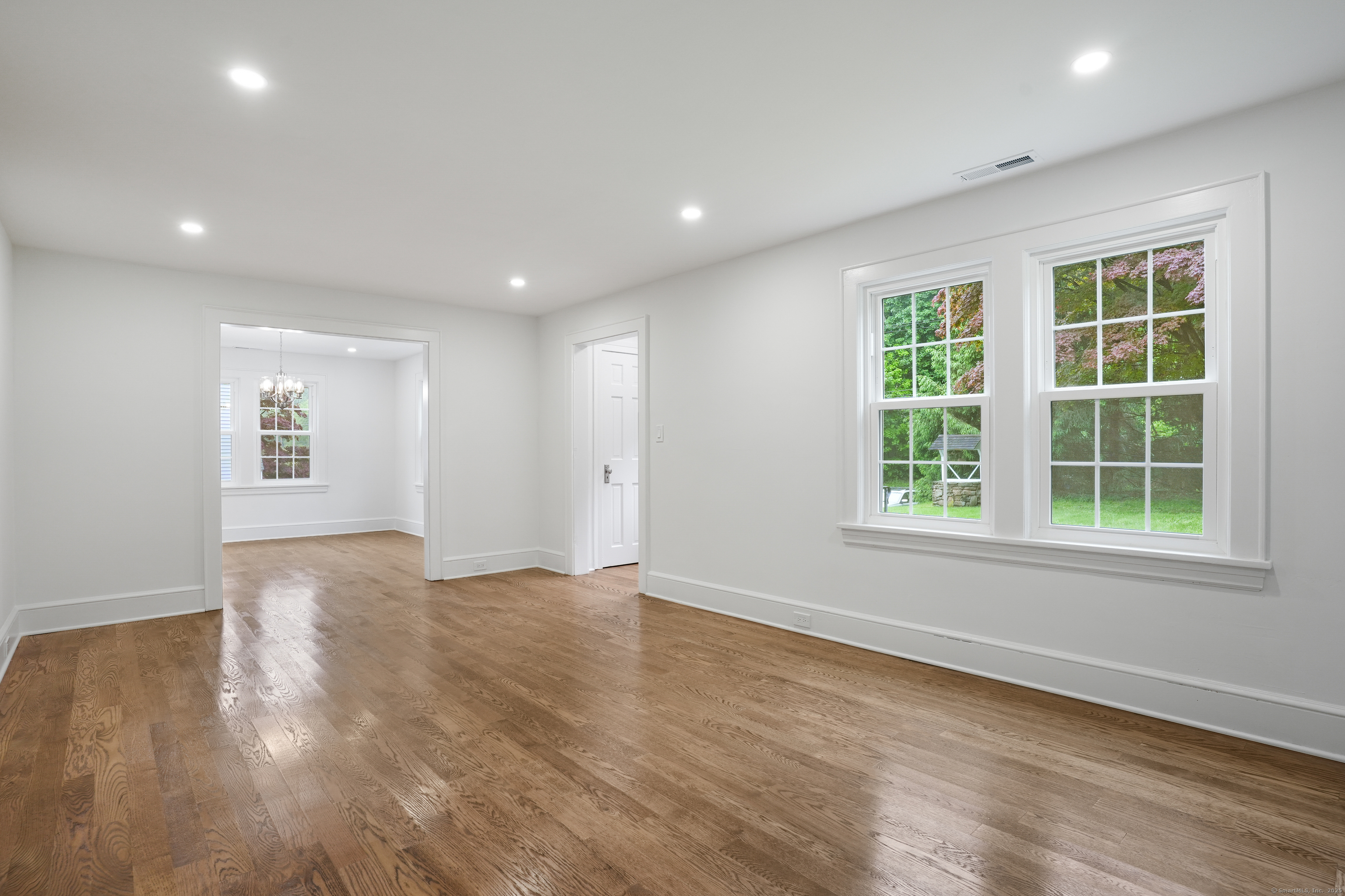 259 White Plains Road